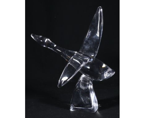 American Steuben glass model of a duck in flight, engraved mark. 28cm   CONDITION REPORT:  Good condition.