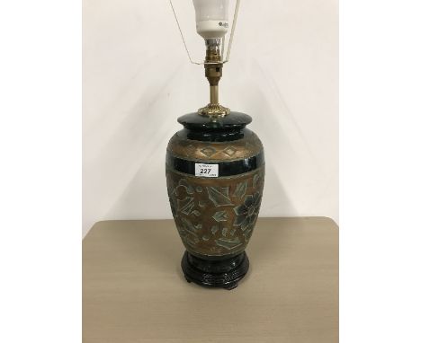 NICE ORNATE TABLE LAMP 56CM HIGH