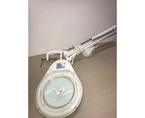 MAGNIFYING LIGHT CRAFT