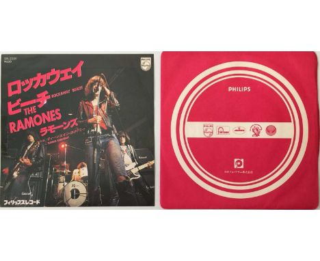 THE RAMONES - ROCKAWAY BEACH 7" (PHILIPS SFL-2259 - JAPANESE PRESSING). A lovely, Japanese copy of The Ramones - Rockaway Bea