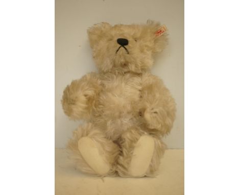 Steiff teddy bear with growler