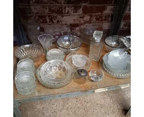 SHELF OF GLASSWARE INCL; FRUIT BOWLS, DESSERT BOWLS, VASES ETC