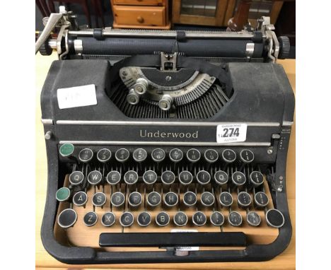 UNDERWOOD VINTAGE TYPEWRITER