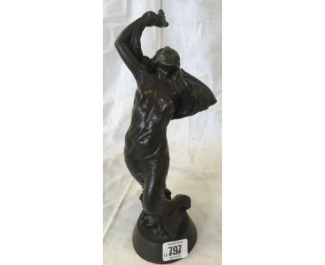 ART DECO STYLE FIGURINE OF LADY BY HEREDITIES SIGNATURE TO BASE A.WYNNE 11'' HIGH