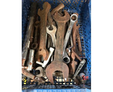 QTY OF SPANNERS,BOX OF DECORATORS TOOLS &amp; ANOTHER BOX OF TOOLS