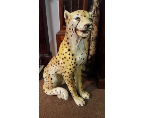 FURNITURE/ HOME - A fantastic large ceramic Cheetah, with no visible makers marks, measuring 70x50x28cm