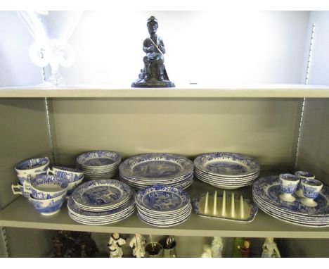 A selection of Spode Italian pattern breakfast, tea and dinner tablewares 