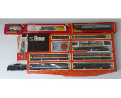 Lima 00 gauge passenger train set 7504 together with a Hornby King Edward I locomotive, coaches etc, most in original boxes.&