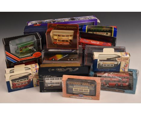 Twenty-one 1:76 scale diecast model buses and trams by various manufacturers including Corgi, Lledo and Matchbox, models incl