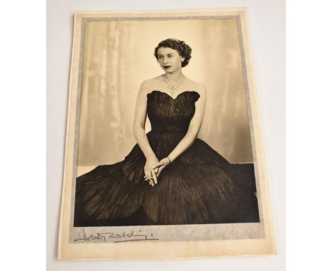 Dorothy Wilding (1893-1976) black and white photographic portrait of Queen Elizabeth II as a young woman, Dorothy Wilding gal