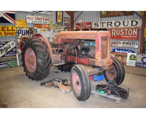 David Brown 50D tractor, with 6 cylinder diesel engine, with new boxed pistons and liners10%+VAT buyer's premium on this lotP