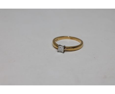 An 18ct yellow gold princess cut diamond ring, approximately 0.4ct