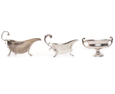 EDWARD VII SILVER BONBON DISH IN THE SHAPE OF A TROPHY CUP maker R H Halford & Sons, London 1907, of circular, two-handled fo