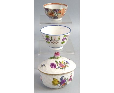 A 19th century tea bowl, painted in the New Hall style with panels of Chinese figures, 8cm diameter, another 19th century flo