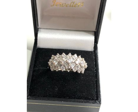 14ct gold cz stone set cocktail ring weight 4.2g 