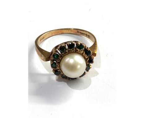 9ct gold pearl and green stone set dress ring weight 3.6g 