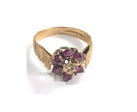 Vintage 9ct gold diamond &amp; garnet halo ring weight 3.2g 