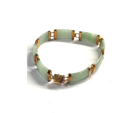 Vintage 14ct gold oriental jade panel bracelet weight 12.8g 