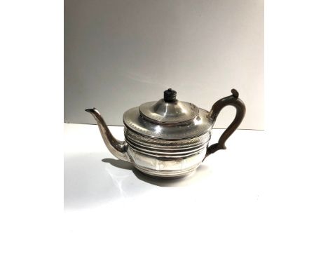 Victorian silver teapot London silver hallmarks weight 516g 