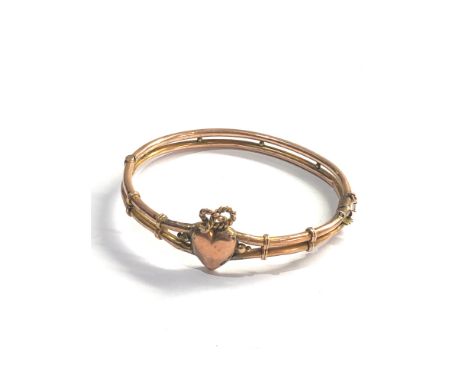 9ct gold antique love heart bangle weight 7.4g 