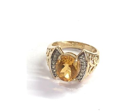9ct gold citrine ring weight 4.1g 