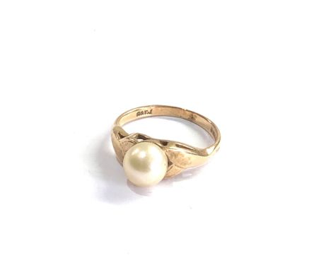 9ct gold pearl ring weight 2.8g 