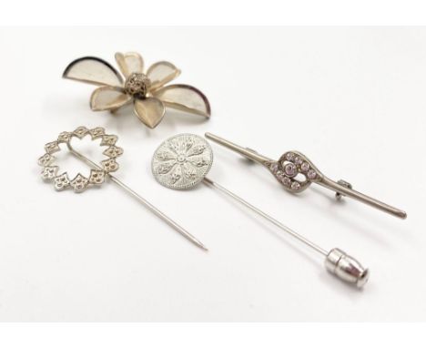 2 SILVER STICK PINS PLUS A SILVER BAR BROOCH AND A SILLVER FILIGREE BROOCH    11.00gms 