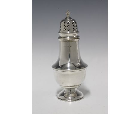 George VI silver sugar castor, Birmingham 1938, 18cm 
