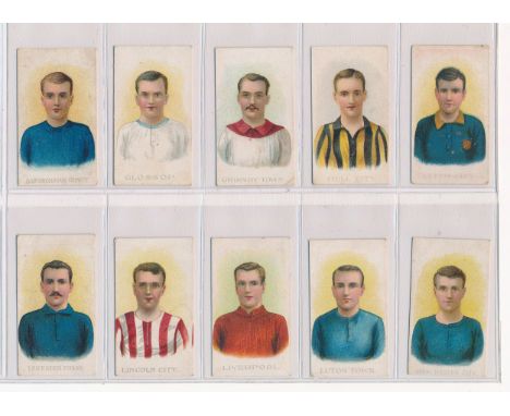 Wills Scissors / Special Army Quality Issue 1907 Football Club Colours complete set of 50 in good to very good condition apar