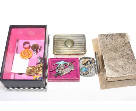 Rolled hymn verses, mining and enamel badges, Mispah and other collectables.