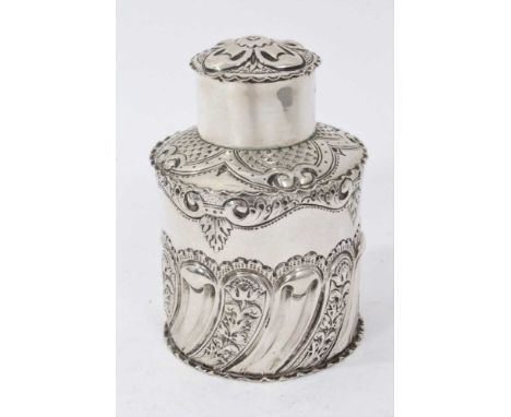 Victorian silver tea caddy of cylindrical form with scroll half fluted decoration and slip on cover (Birmingham 1894). Deakin