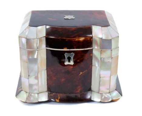 George IV tortoiseshell and mother of pearl tea caddy of small size, the hinged cover with inset shield shaped plaque, enclos