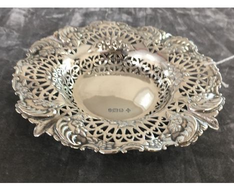 A silver pin dish with pierced foliate decoration. Maker Martin Hall & Co. (Richard Martin and Ebenezer Hall), Sheffield 1895