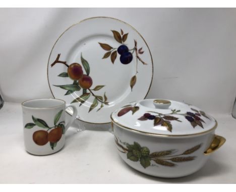 Approximately 60 pieces of Royal Worcester "Evesham" pattern tableware - six settings plus extras, including lidded vegetable