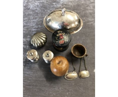 A box of mixed collectables including drinks labels, trinket boxes, pewter, etc.