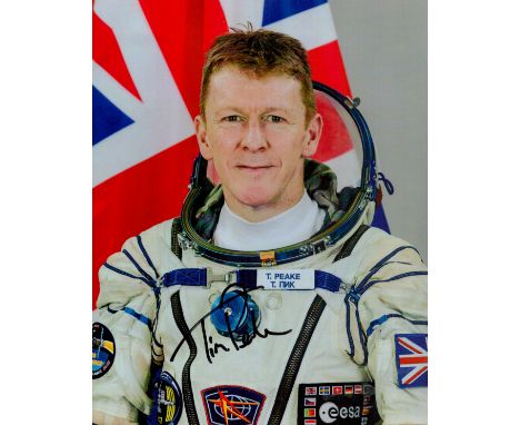 Tim Peake signed 10x8 inch colour photo. Major Timothy Nigel Peake CMG (born 7 April 1972) is a British author, Army Air Corp