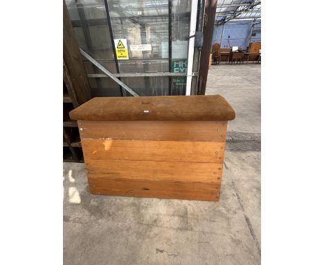 A VINTAGE WOODEN GYM VAULTING BOX WITH FOUR STACKING SECTIONS