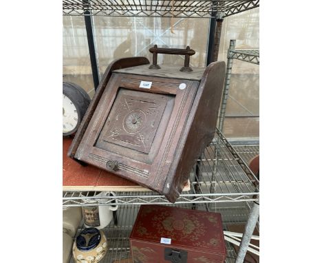 A VINTAGE MAHOGANY PERDONIUM WITH GALVANISED LINER