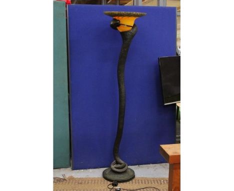 A MID CENTURY MODERN  BRONZE GILT SNAKE FLOOR STANDING LAMP AFTER EDGAR BRANDT WITH AN AMBER FRENCH STYLE ART GLASS SHADE WHI