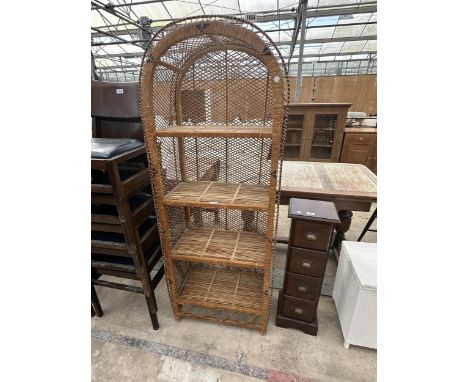 A WICKER FOUR TIER DISPLAY SHELF UNIT WITH DOMED TOP, 25" WIDE