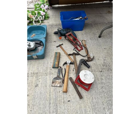 AN ASSORTMENT OF TOOLS TO INCLUDE HAMMERS, SPANNERS AND A FOOT PUMP ETC