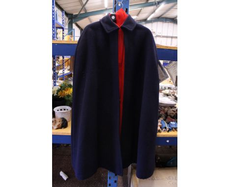 A 1960'S VINTAGE NURSES CAPE AND BOXED HAT