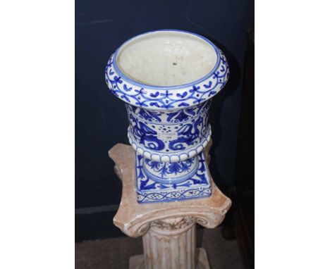 CASA PUPO PLANTER AND A COMPOSITION PEDESTAL