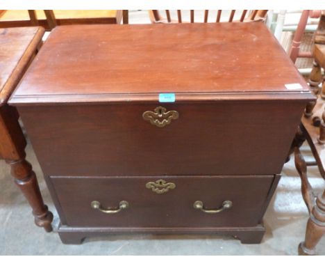 A George III mahogany dower or mule chest with base drawer on bracket feet. 30' wide 