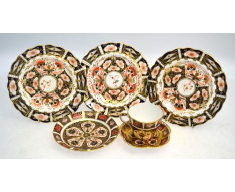 Three Derby Imari dishes, S&H marks for Stevenson and Hancock, 18cm diameter, circa 1850-70; together with three pieces of Ro