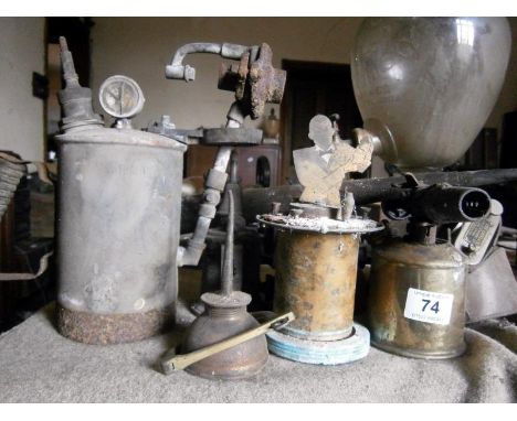 A blowlamp, lamp & Whitworth vice etc.