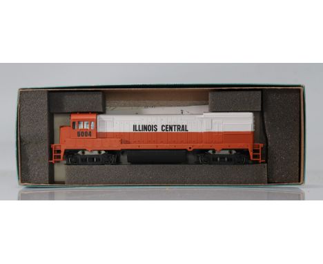 Athearn locomotive / Reference: 3442 / Type: U3OB PWR #5004 / Country: USA / Company: Illinois Central / Color: Orange / Whit