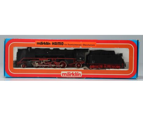 Marklin locomotive / Reference: 8382 / Type: 2.8.2 41334 / Country: D / Company: Deutsche Bahn / Color: Black / Tender: Yes -