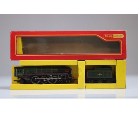 Hornby locomotive / Reference: R259 / Type: 4.6.2. Britannia 70000 / Country: UK / Company: British Railway / Color: Green / 