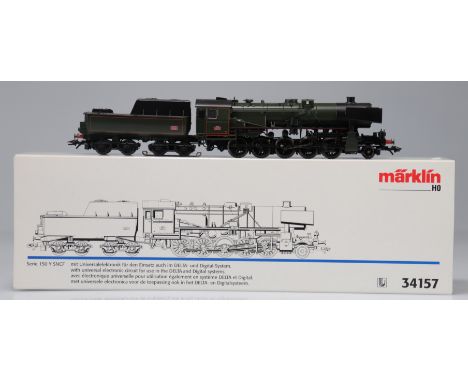 Marklin locomotive / Reference: 34157 / Type: series 150 y. 17 / Country: FR / Company: SNCF / Color: Green / Tender: Yes - W